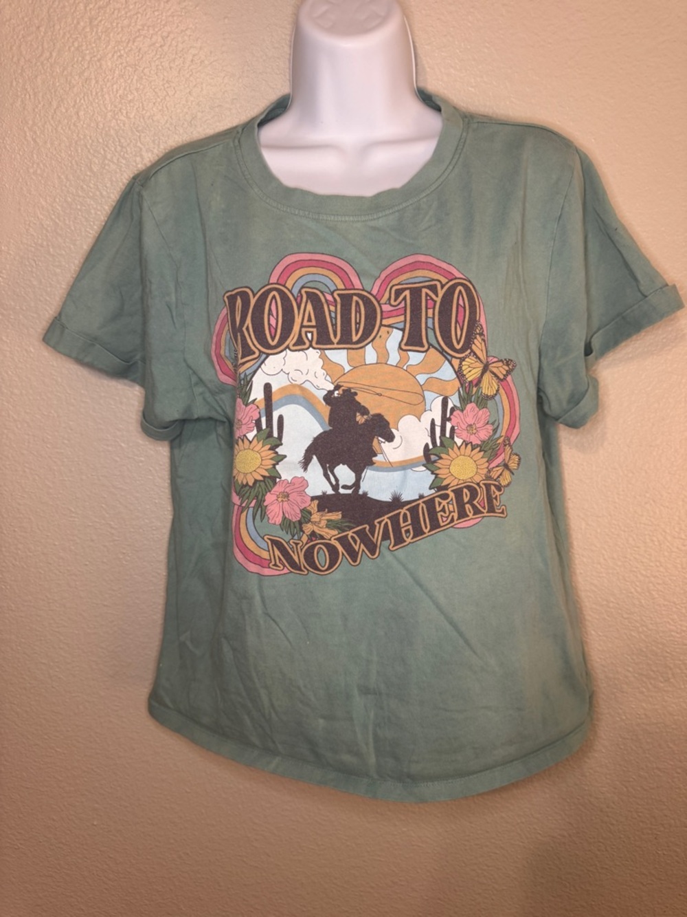 Western Graphic Tee “Road to Nowhere” Desert Cowboy Tee Size Large